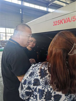 Żjarat tad-Delegazzjoni Indoneżjana [Isem tal-Kumpanija Tiegħek] Għal Tour ta...